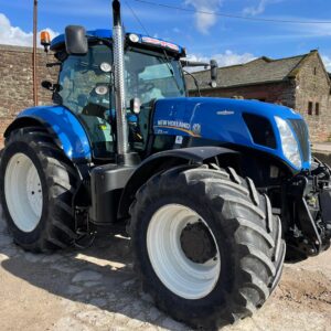 New Holland T7.235